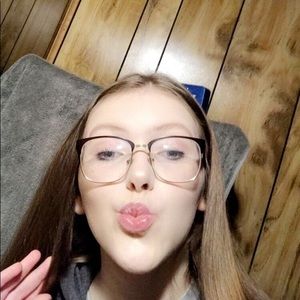 Meet your Posher, Zoey